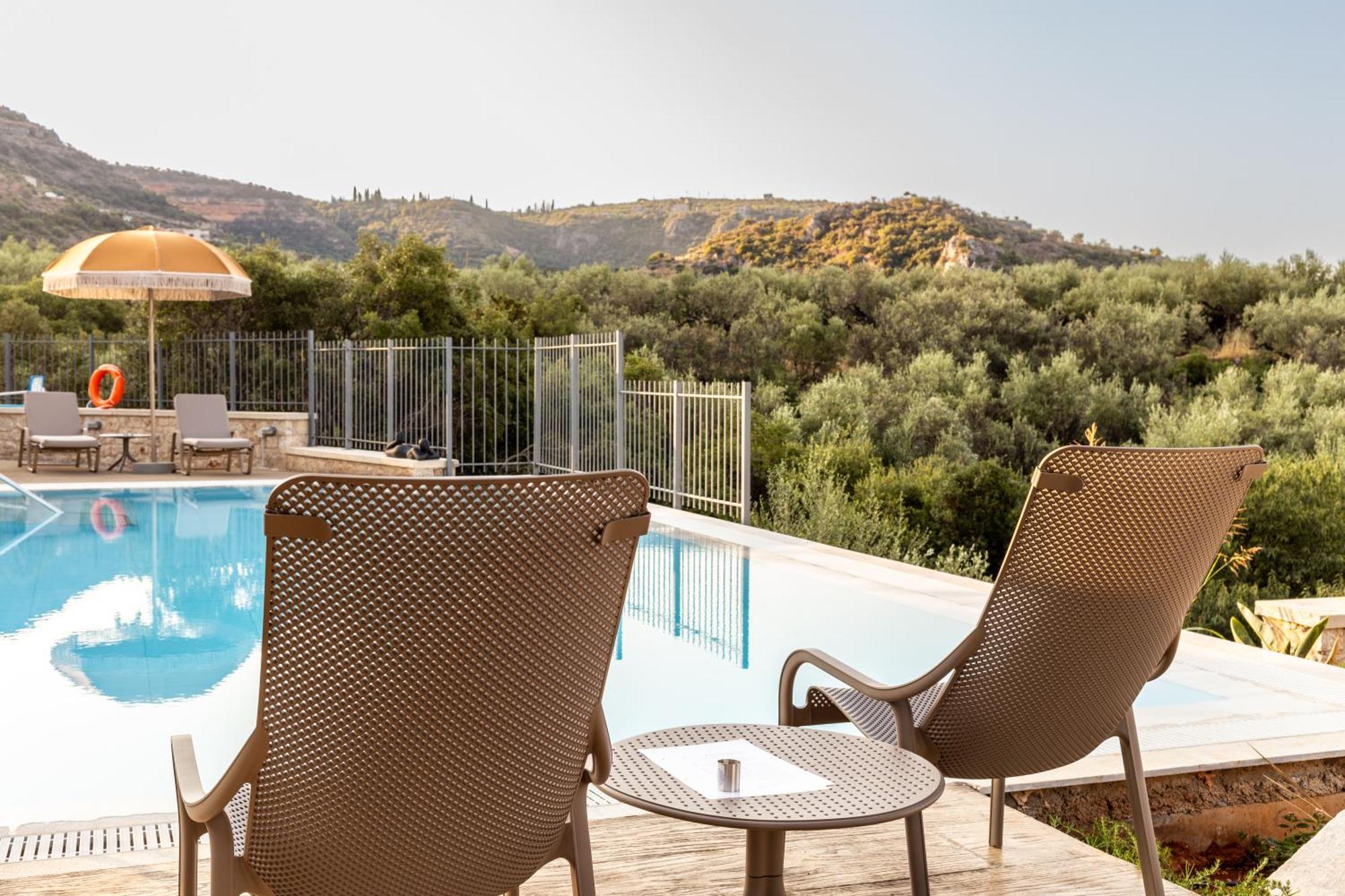 Olympia Zervea Studios With Pool - Apartment Кардамили Екстериор снимка