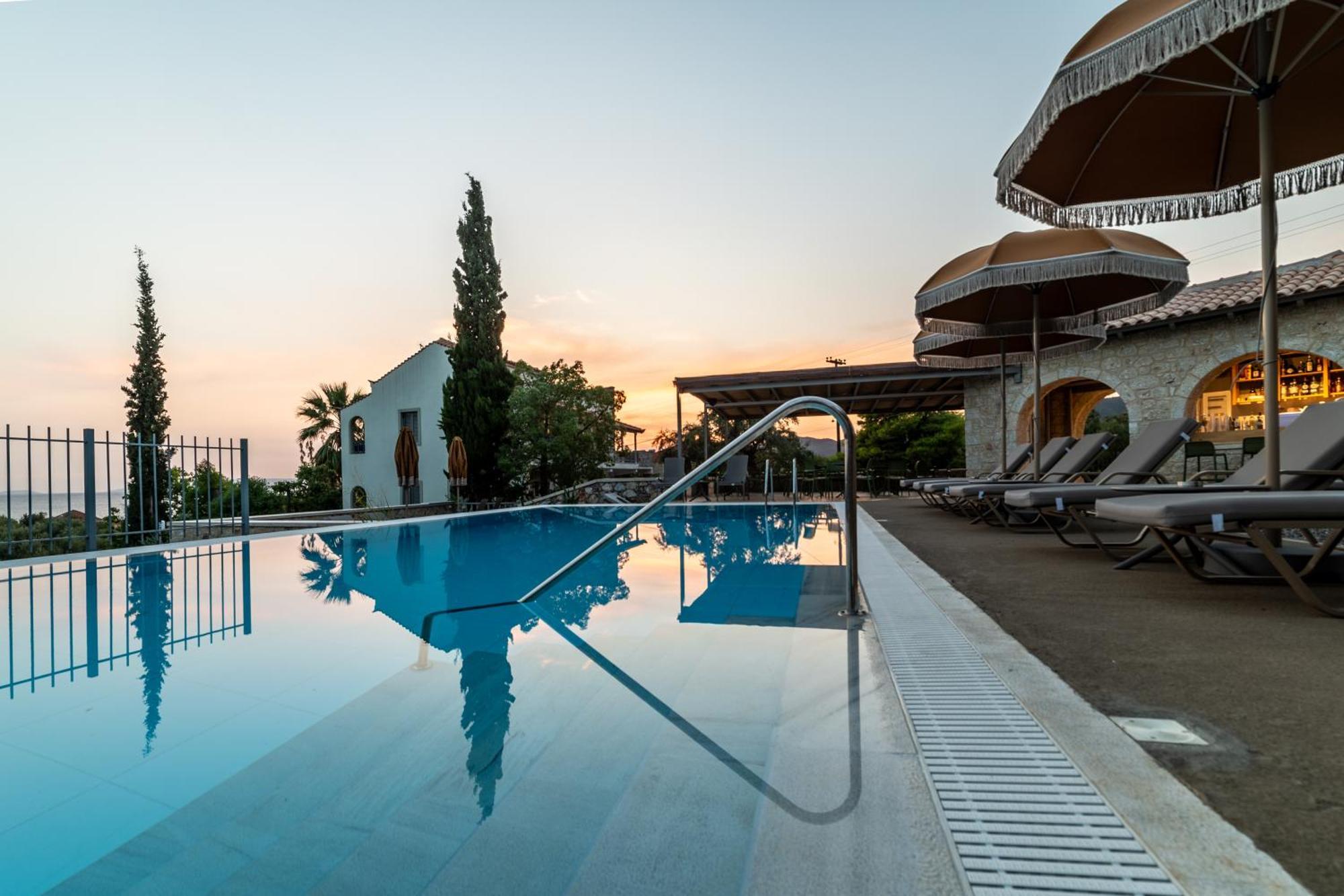 Olympia Zervea Studios With Pool - Apartment Кардамили Екстериор снимка