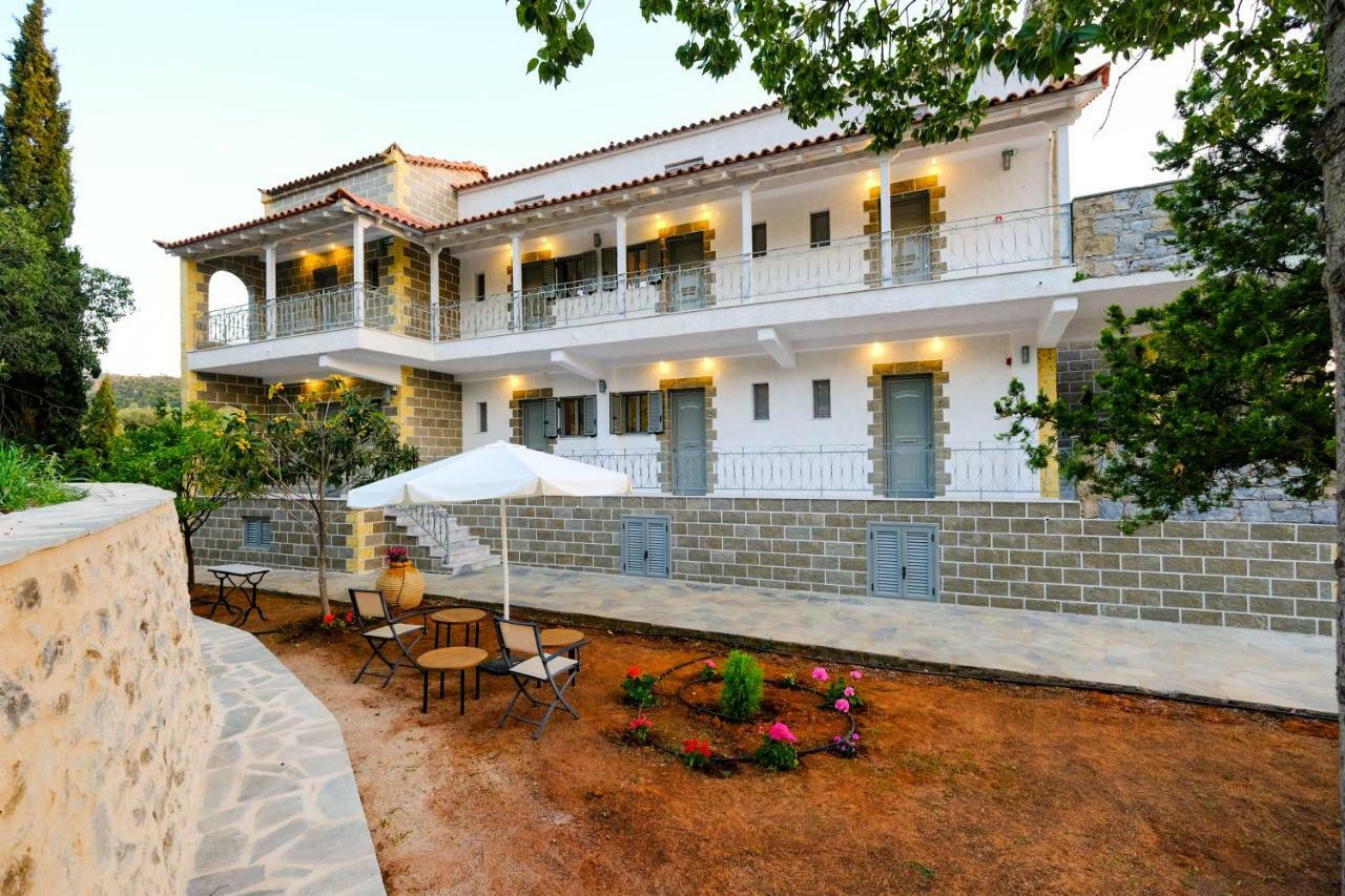 Olympia Zervea Studios With Pool - Apartment Кардамили Екстериор снимка