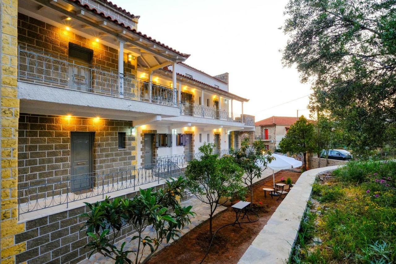 Olympia Zervea Studios With Pool - Apartment Кардамили Екстериор снимка